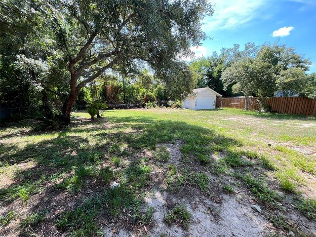 1098 W SEAGATE DRIVE, Deltona, FL 32725