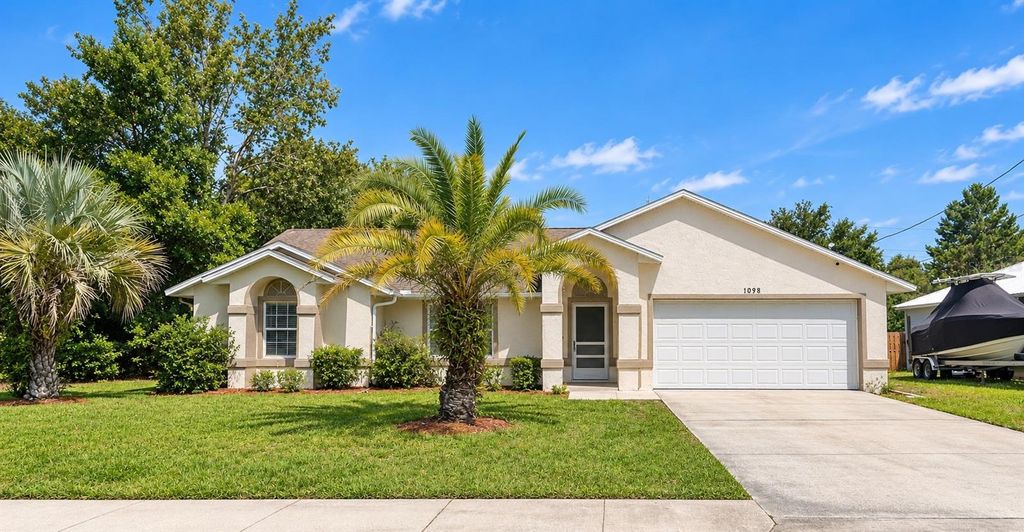1098 W SEAGATE DRIVE, Deltona, FL 32725