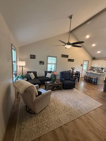 121 Old Highway 5, Blue Ridge, GA 30513