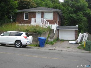 219 Oak Street, Waterbury, CT 06705