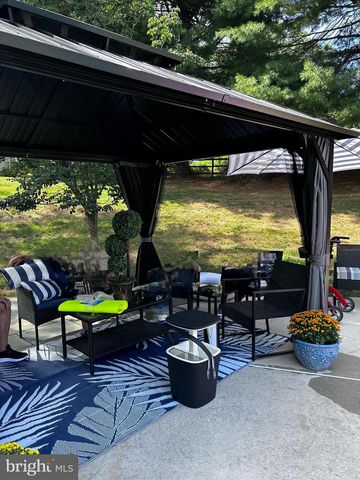 239 HEATHER RIDGE CIR, West Chester, PA 19382