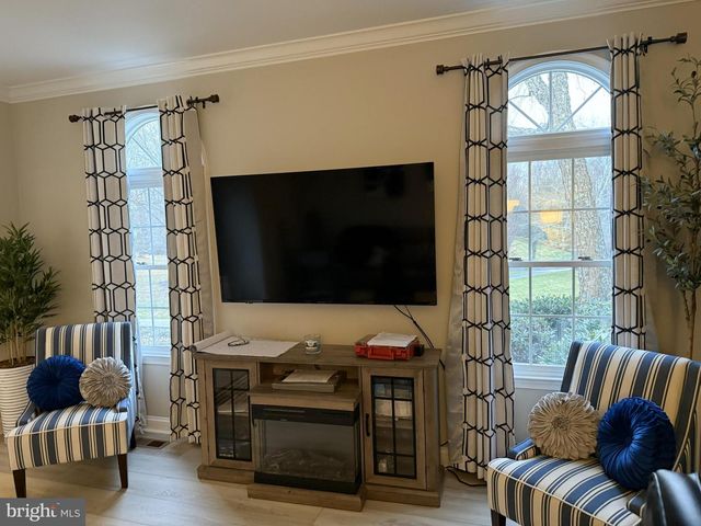 239 HEATHER RIDGE CIR, West Chester, PA 19382