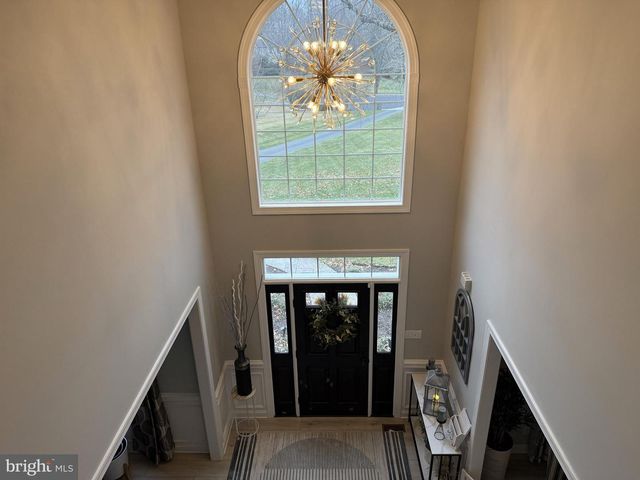 239 HEATHER RIDGE CIR, West Chester, PA 19382