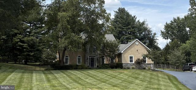 239 HEATHER RIDGE CIR, West Chester, PA 19382