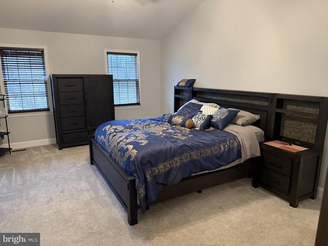 239 HEATHER RIDGE CIR, West Chester, PA 19382