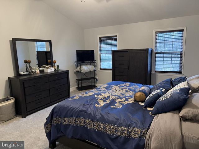 239 HEATHER RIDGE CIR, West Chester, PA 19382