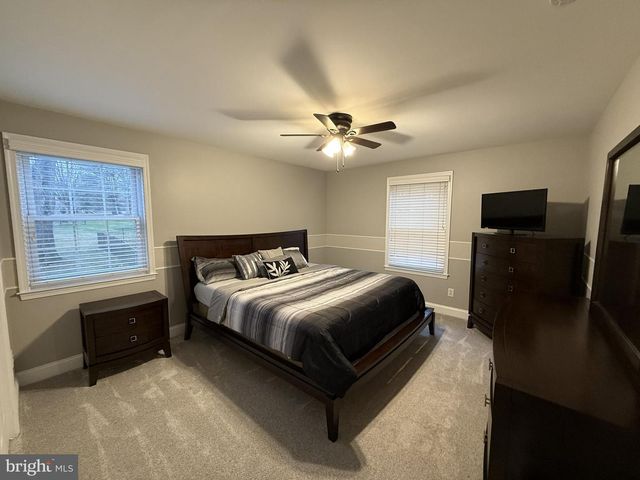 239 HEATHER RIDGE CIR, West Chester, PA 19382