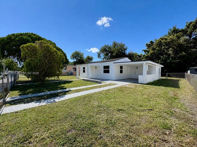 2370 NW 96th St, Miami, FL 33147