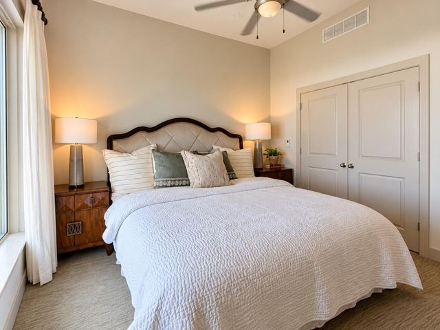 1400 Mckinney Street 1602, Houston, TX 77010