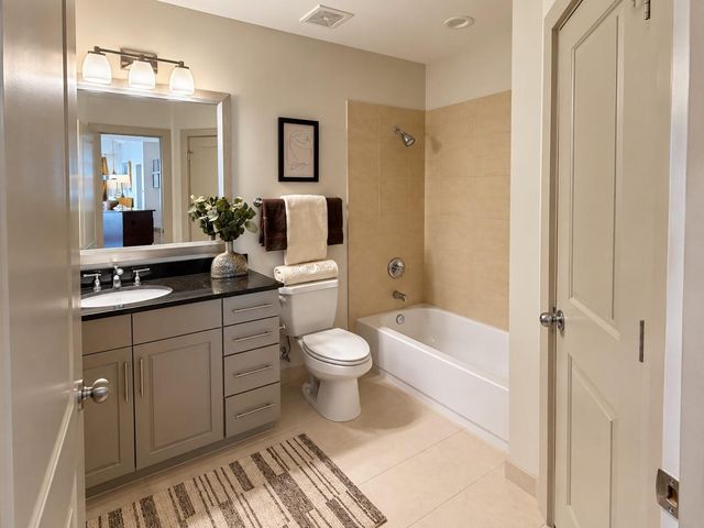 1400 Mckinney Street 1602, Houston, TX 77010