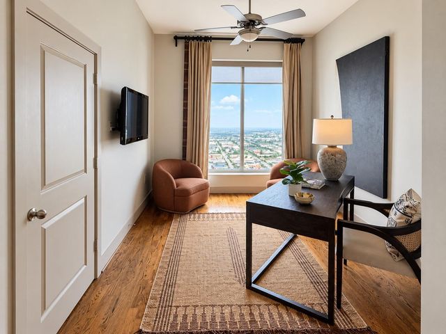 1400 Mckinney Street 1602, Houston, TX 77010