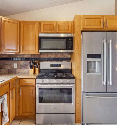 71 Clemence Street, Cranston, RI 02920