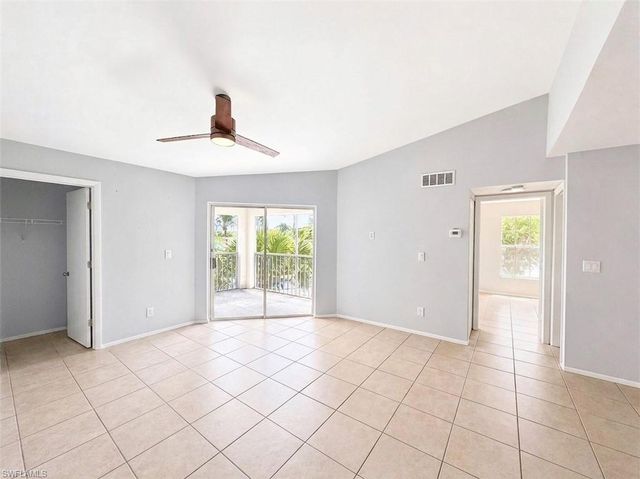 150 Santa Clara DR 7, Naples, FL 34104