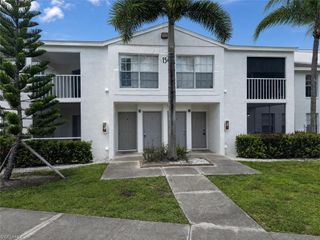 150 Santa Clara DR 7, Naples, FL 34104