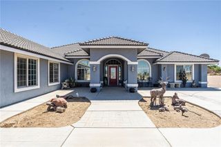 9735 Elsinore Road, Oak Hills, CA 92344