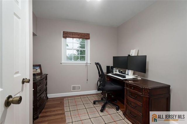 2025 Oak Tree Road, Edison, NJ 08820