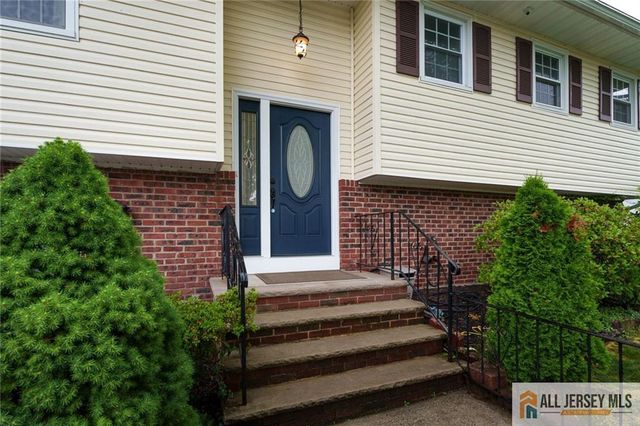 2025 Oak Tree Road, Edison, NJ 08820