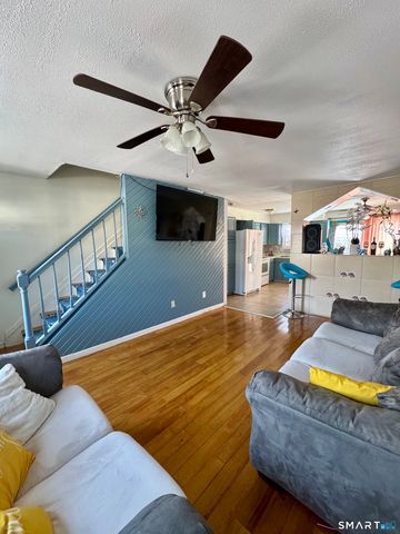 12 Scuppo Road D4, Danbury, CT 06811