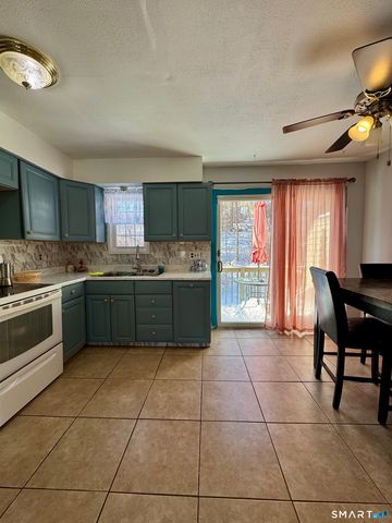 12 Scuppo Road D4, Danbury, CT 06811