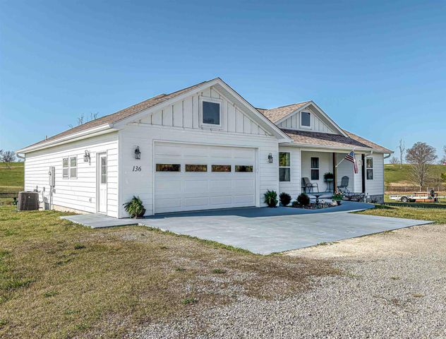 136 Lynn Terrace, Gassville, AR 72635