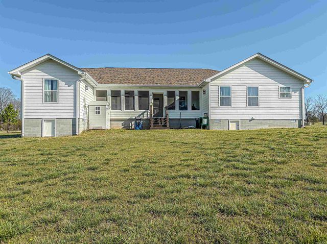136 Lynn Terrace, Gassville, AR 72635