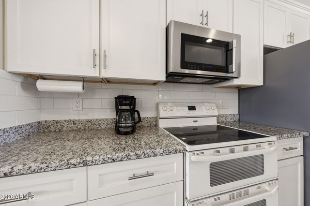 11015 W PLEASANT VALLEY Road, Sun City, AZ 85351