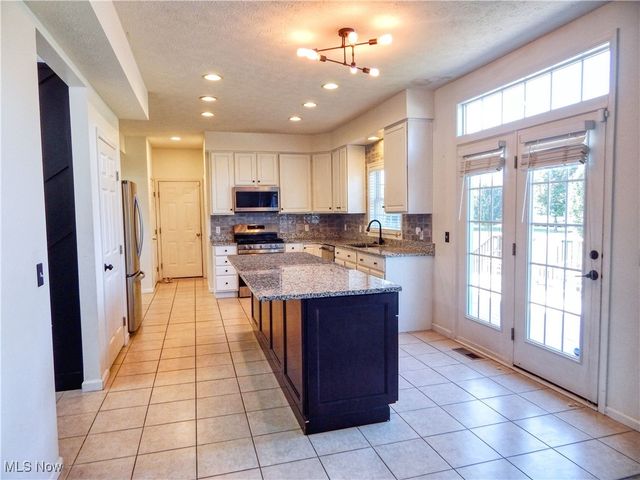 4483 Ridgestone Way, Medina, OH 44256