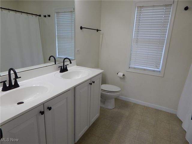 4483 Ridgestone Way, Medina, OH 44256