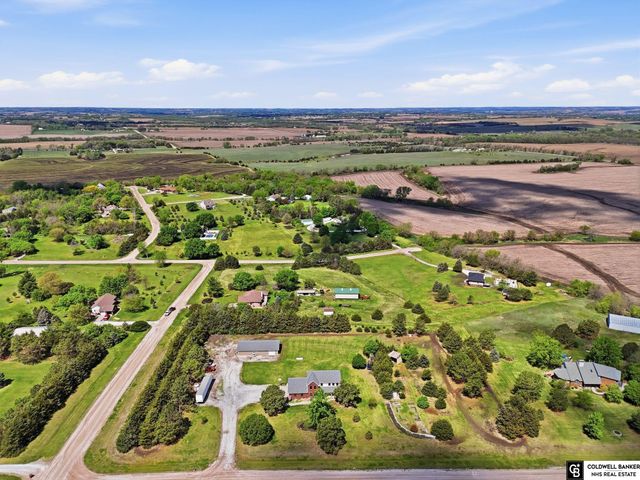5901 Palomino Lane, Lincoln, NE 68523