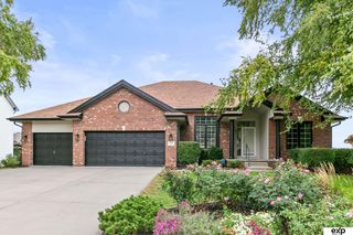 401 Castle Pine Drive, Papillion, NE 68133
