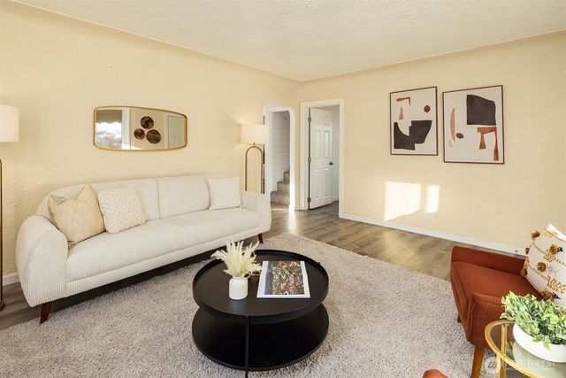 12203 21st Avenue S, Seattle, WA 98168