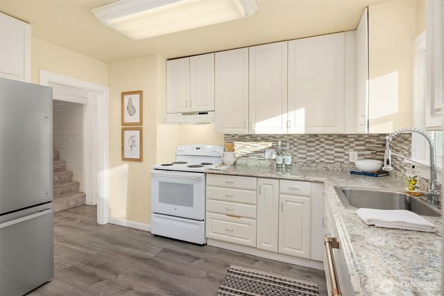 12203 21st Avenue S, Seattle, WA 98168