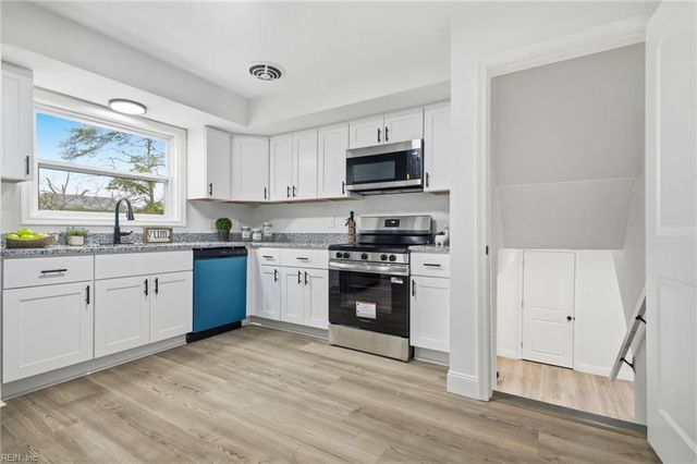 832 Weymouth TER, Hampton, VA 23666