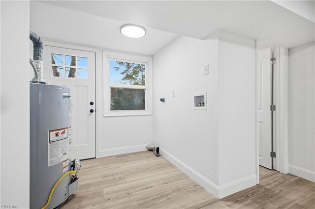 832 Weymouth TER, Hampton, VA 23666