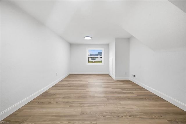 832 Weymouth TER, Hampton, VA 23666