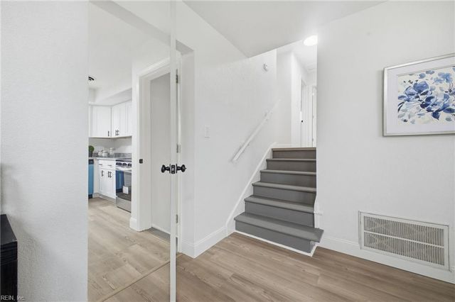 832 Weymouth TER, Hampton, VA 23666