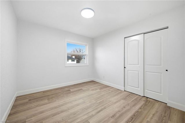 832 Weymouth TER, Hampton, VA 23666