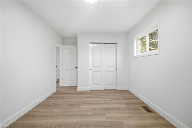 832 Weymouth TER, Hampton, VA 23666