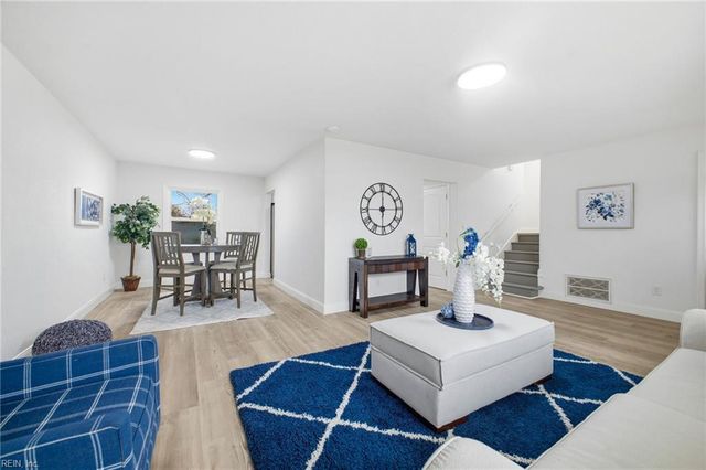 832 Weymouth TER, Hampton, VA 23666