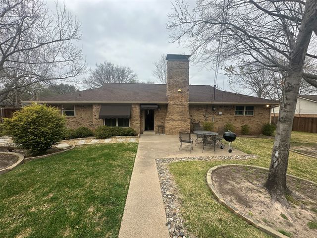 900 Tamara Street, Athens, TX 75751
