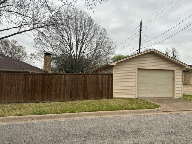 900 Tamara Street, Athens, TX 75751