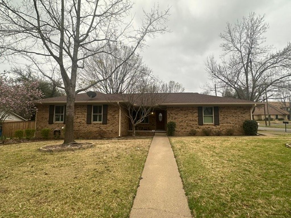 900 Tamara Street, Athens, TX 75751