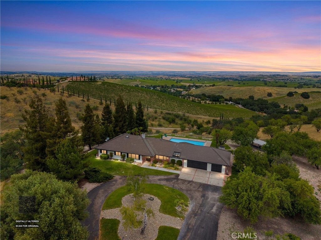 Image 1 of property listing at 4205 High Grove Road, Templeton, CA 93465