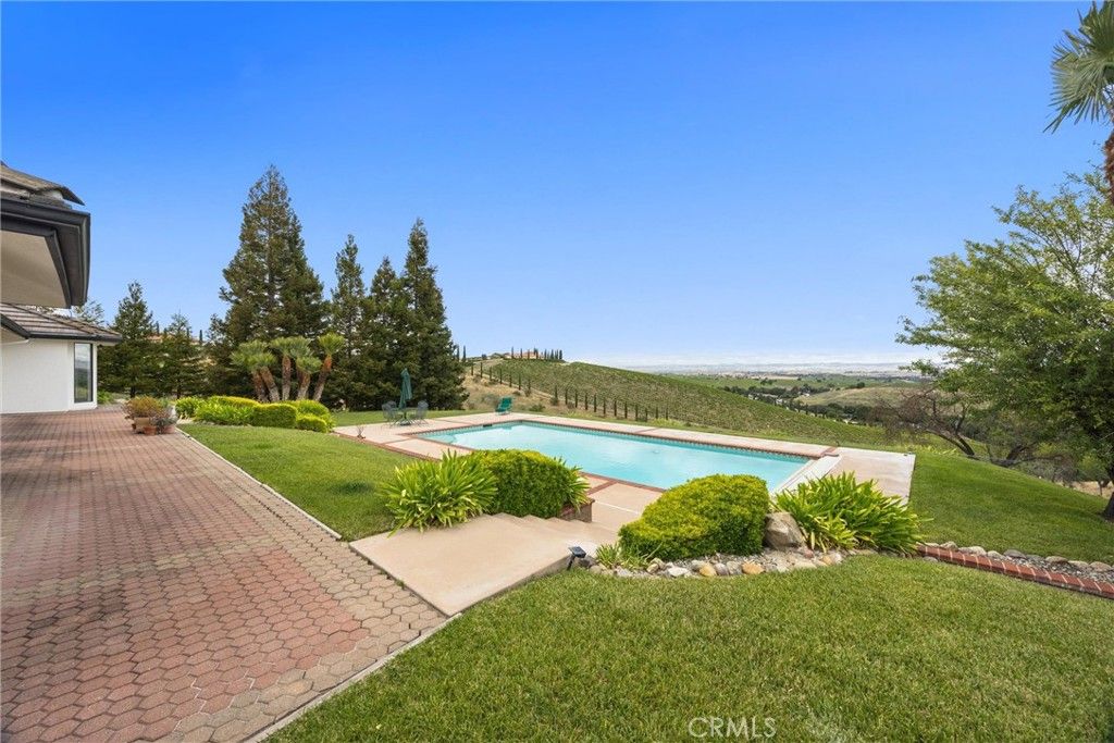 Image 54 of property listing at 4205 High Grove Road, Templeton, CA 93465