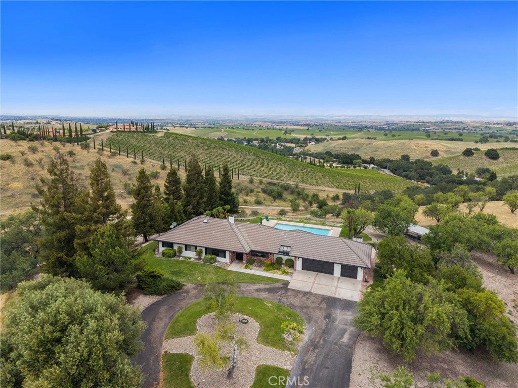 Image 65 of property listing at 4205 High Grove Road, Templeton, CA 93465