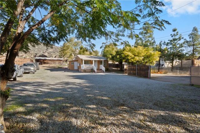 32476 W State Highway 74, Hemet, CA 92545