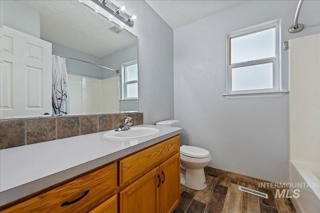1255 N Tumbler Dr, Kuna, ID 83634