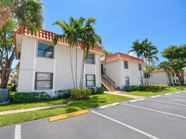 9730 Hammocks Blvd 201-28, Miami, FL 33196