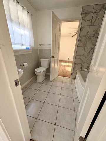 732 4th Street, Sealy, TX 77474