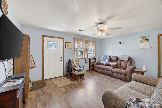 541 Hood Street, Lebanon, MO 65536